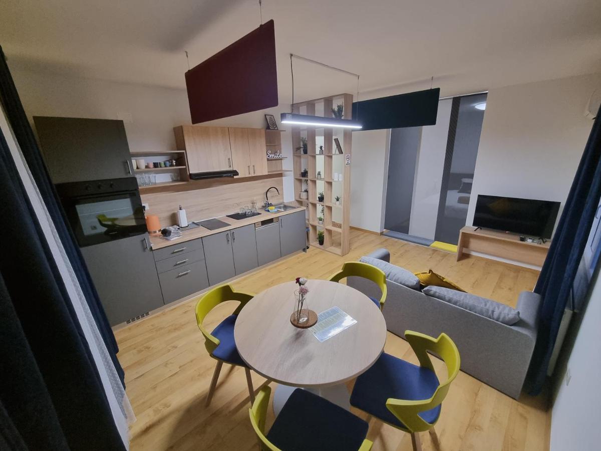 Ferienwohnung Kfn Concept One Zagreb Exterior foto